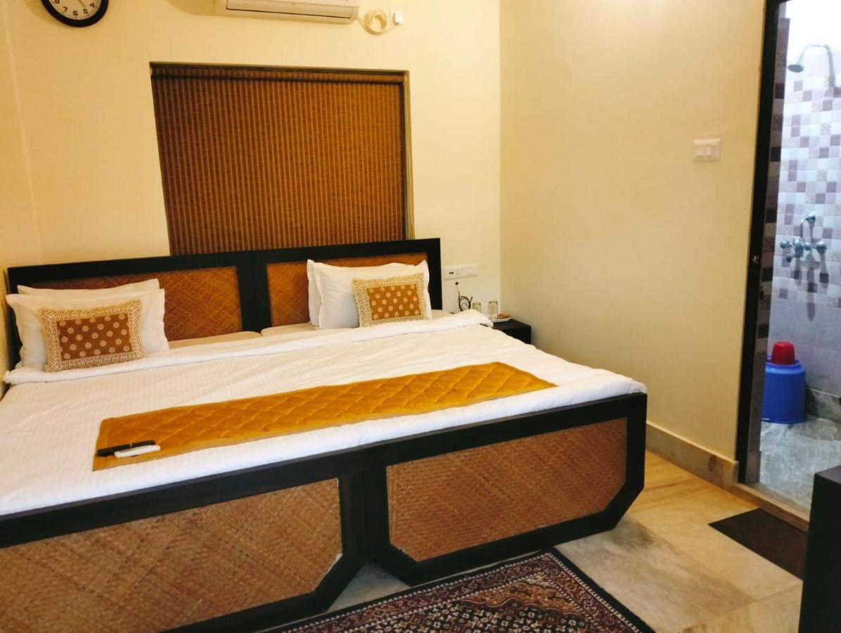 Hotel Kolam Shānti Niketan Kültér fotó