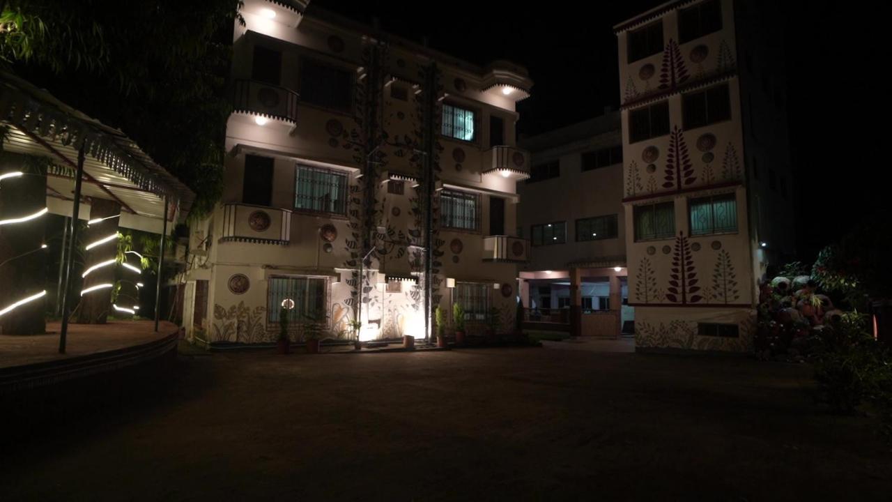 Hotel Kolam Shānti Niketan Kültér fotó