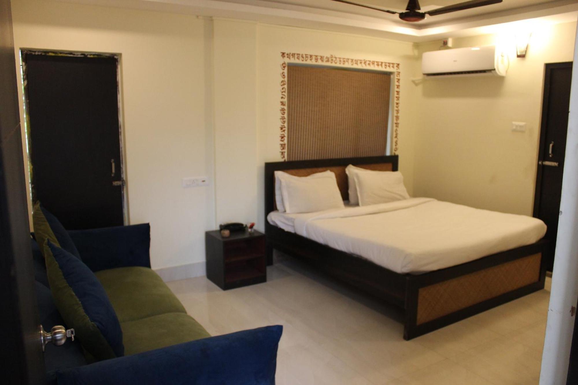 Hotel Kolam Shānti Niketan Kültér fotó